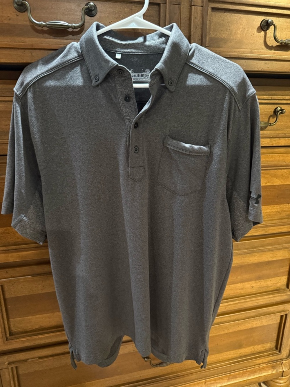 Men’s UA SIZE LARGE